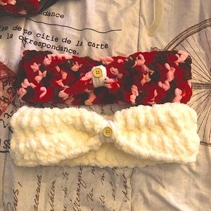 Two teen candy muffs white and red